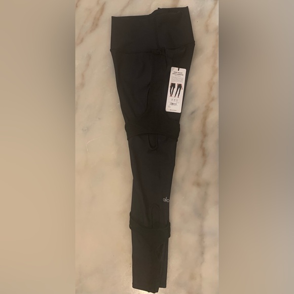 High Waist Arch Legging - Picture 5 of 10